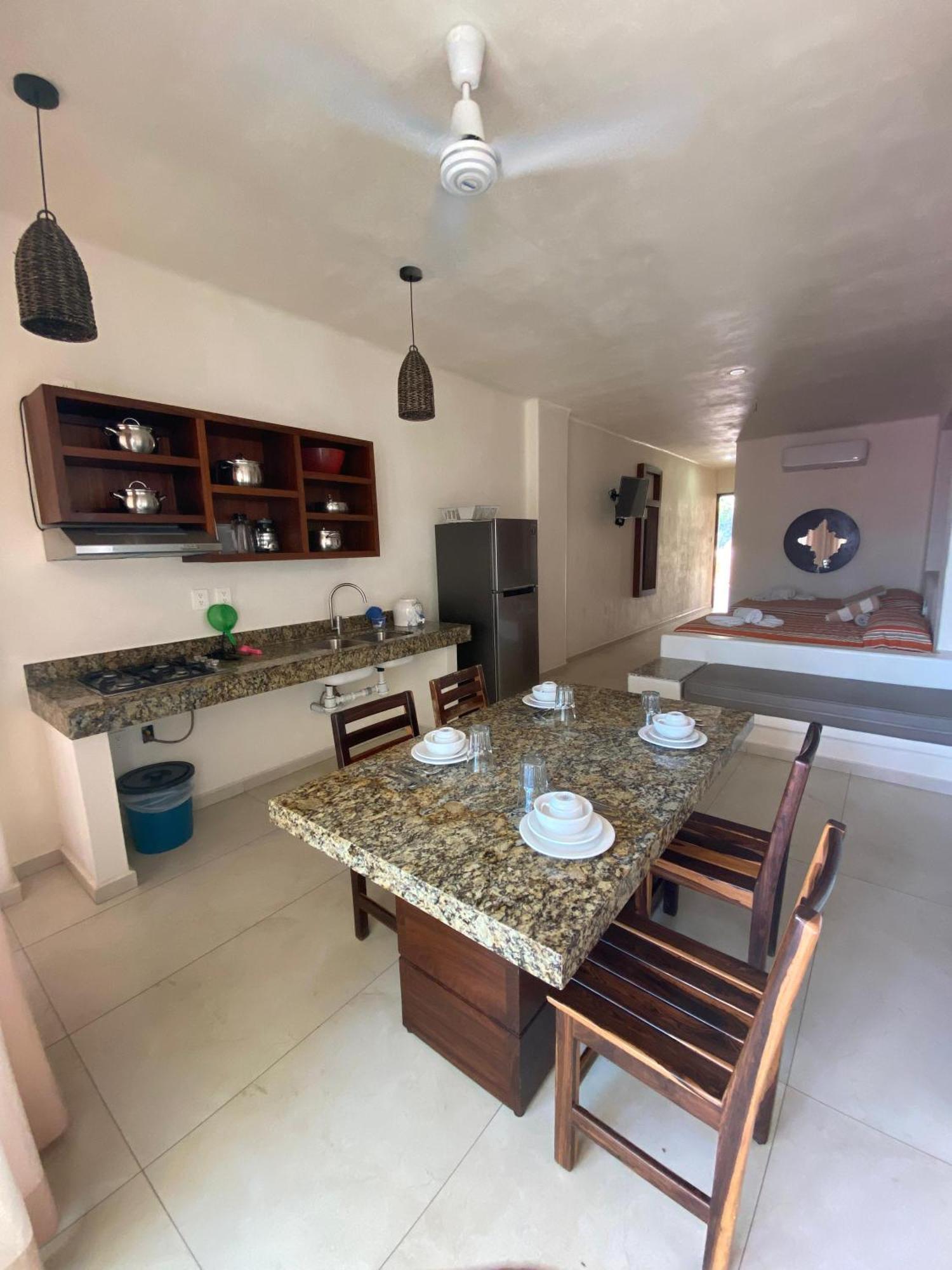 לוס איילה Amparo Resort מראה חיצוני תמונה